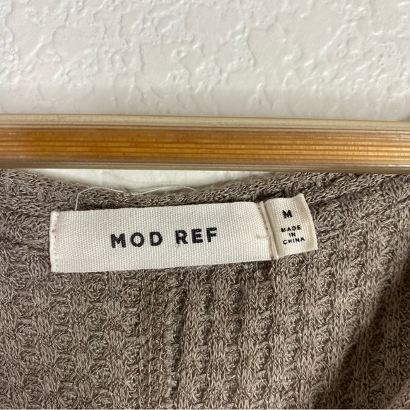 Mod Ref Taupe Waffle Knit Long Sleeve Top - Picture 4 of 6